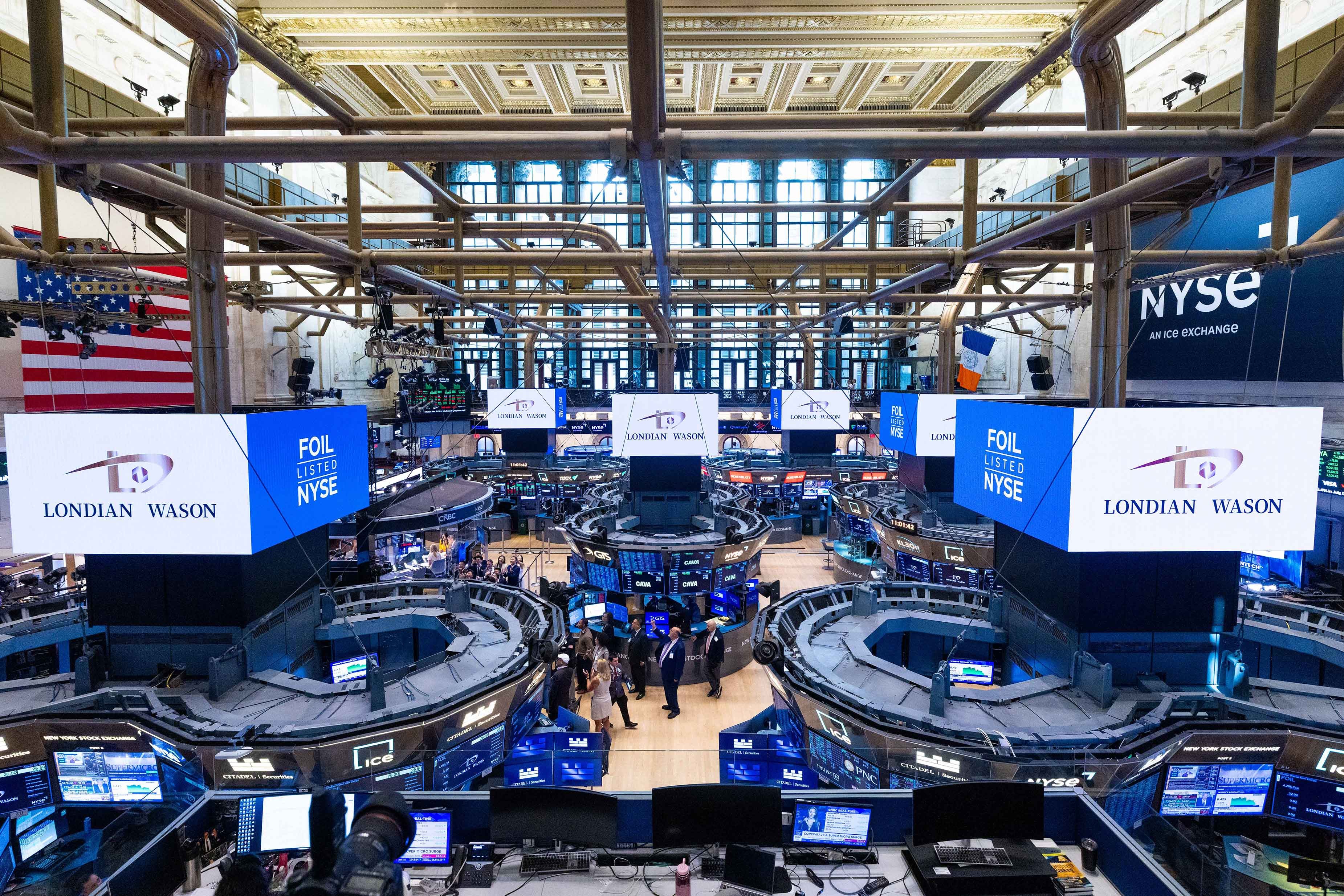 世界的龙电华鑫｜庆贺集团公司成功上市并登陆纽约证券交易所(NYSE:FOIL)